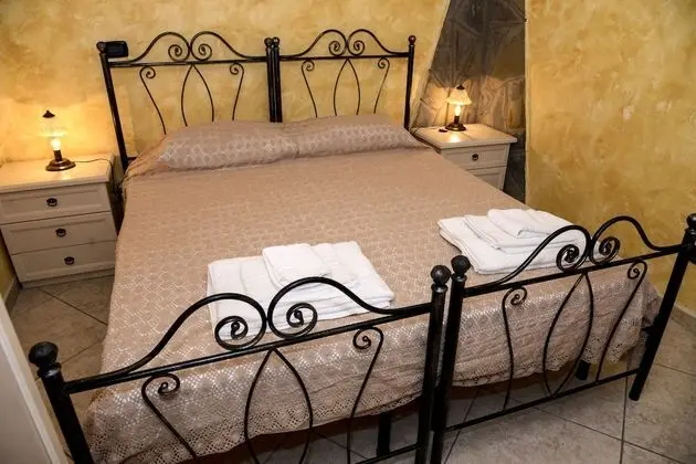 Tek Büyük Yataklı Oda, Ortak Banyo