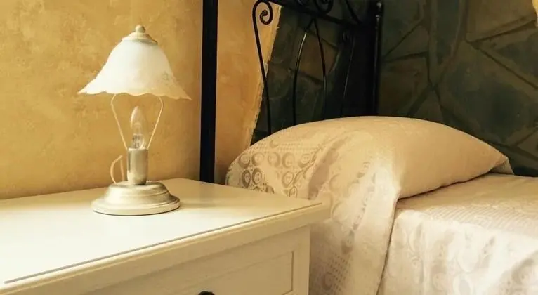 Tek Büyük Yataklı Oda, Ortak Banyo