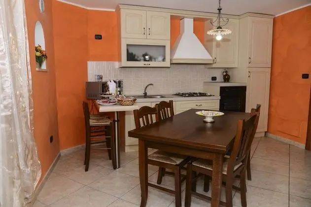 Tek Büyük Yataklı Oda, Ortak Banyo