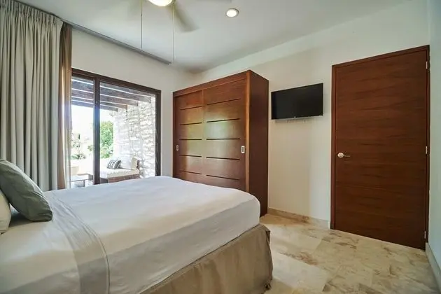 Luxury Villa (Tulum)