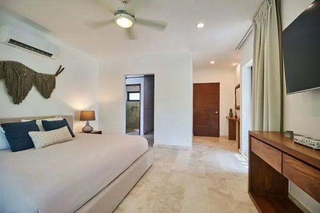 Luxury Villa (Tulum)