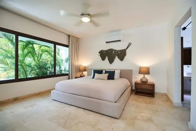 Luxury Villa (Tulum)
