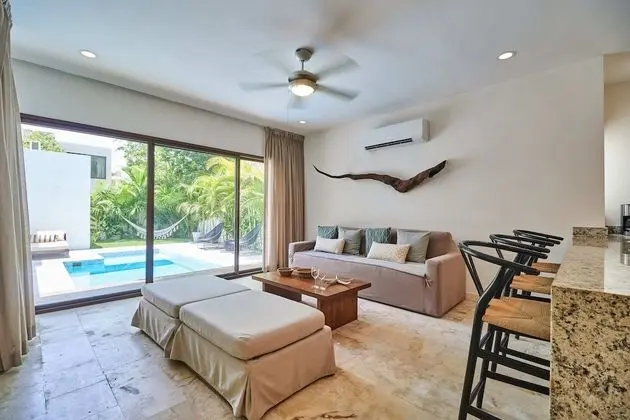 Luxury Villa (Tulum)
