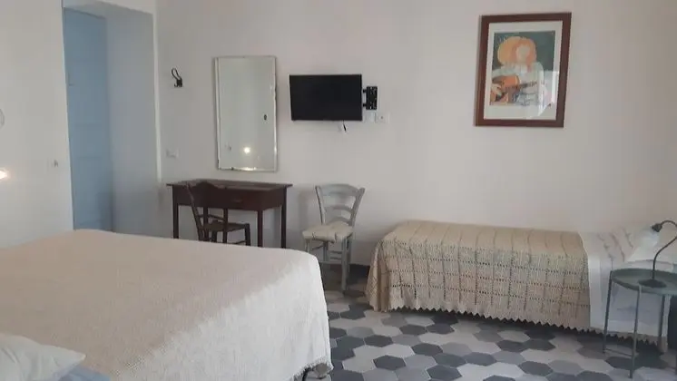 Deluxe Üç Kişilik Oda