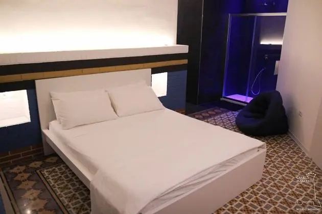 Deluxe Tek Büyük Yataklı Oda, Balkon, Deniz Manzaralı