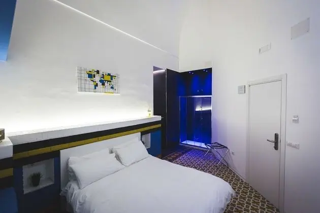 Deluxe Tek Büyük Yataklı Oda, Balkon, Deniz Manzaralı