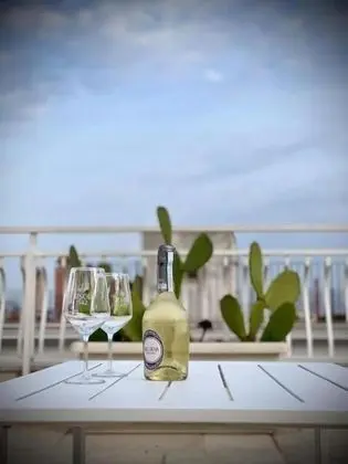 Deluxe Tek Büyük Yataklı Oda, Deniz Manzaralı