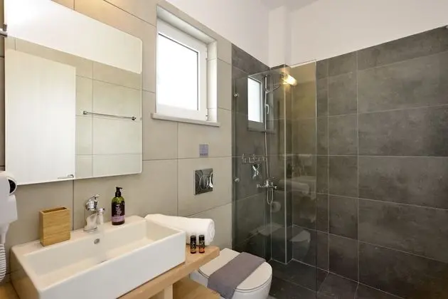 Deluxe Tek Büyük Yataklı Oda, Deniz Manzaralı