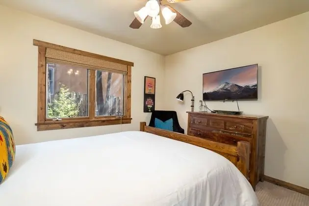 Ev, Birden Çok Yatak, Mutfak, Dağ Manzaralı