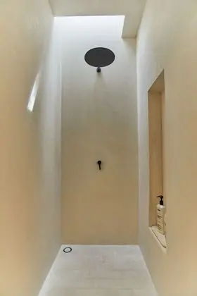Ev