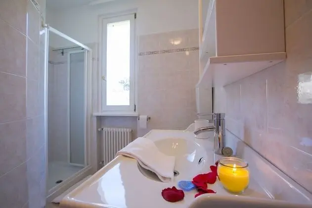 Family Sıra Ev, Birden Çok Yatak, 2 Banyolu, Bahçeli (Casa Margareta)