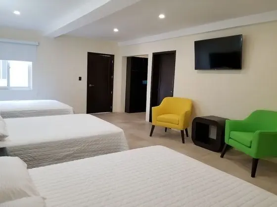 Luxury Üç Kişilik Oda, Birden Çok Yatak, 2 Banyolu, Köşe