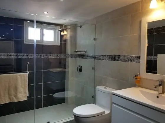 Premium Üç Kişilik Oda, 2 Yatak Odası, 2 Banyolu, Havuz Manzaralı