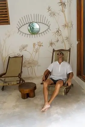 Junior Oda, Bahçe Manzaralı