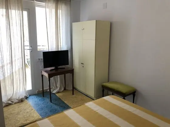 Tek Büyük Yataklı Oda