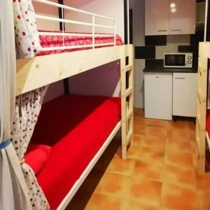 Ortak Ranzalı Oda, Karma Ranzalı Oda