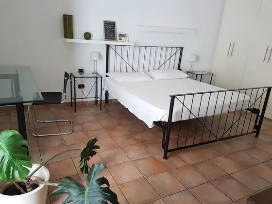 Bedroom with double bed