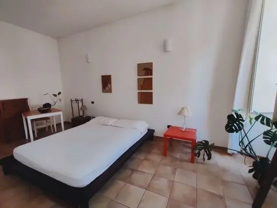 Bedroom with double bed
