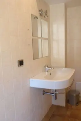Bedroom with double bed