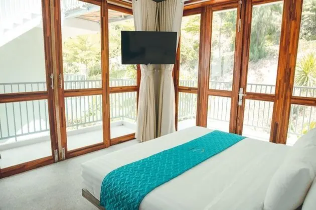 Deluxe Tek Büyük Yataklı Oda, Bahçe Manzaralı