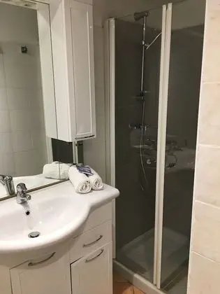 Basic Tek Büyük Yataklı Oda, 1 Yatak Odası, Özel Banyo, Zemin Kat