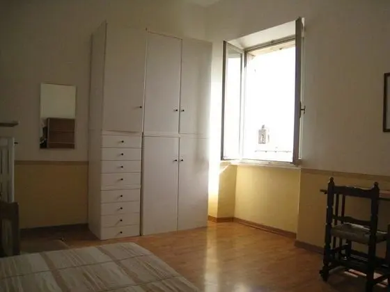 Tek Kişilik Oda, Ortak Banyo