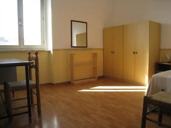 Tek Kişilik Oda, Ortak Banyo