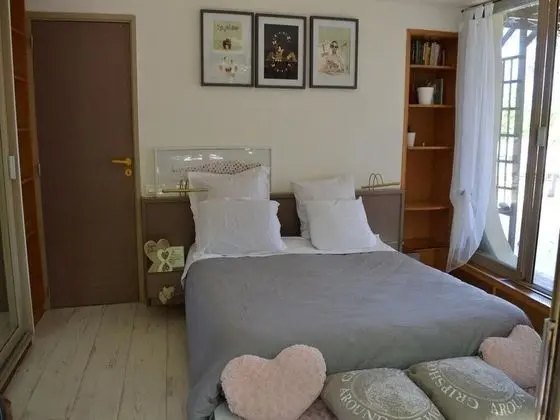 Deluxe Dört Kişilik Oda, Banyolu/Duşlu