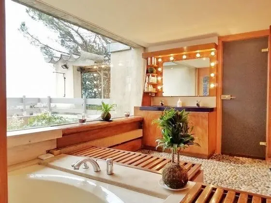 Deluxe Dört Kişilik Oda, Banyolu/Duşlu