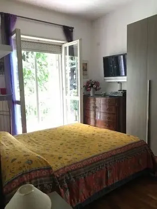 Tek Büyük Yataklı Oda, Bahçe Manzaralı