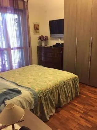 Tek Büyük Yataklı Oda, Bahçe Manzaralı