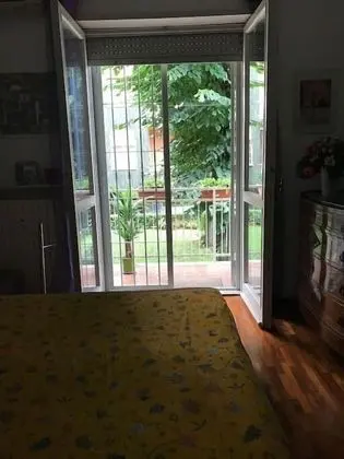 Tek Büyük Yataklı Oda, Bahçe Manzaralı