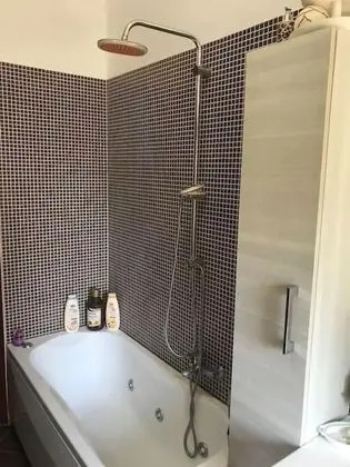 Tek Büyük Yataklı Oda, Bahçe Manzaralı