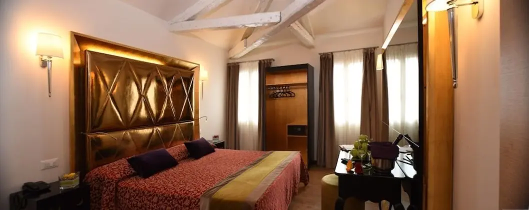 Deluxe Tek Büyük veya İki Ayrı Yataklı Oda