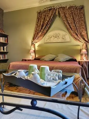 Superior Tek Büyük veya İki Ayrı Yataklı Oda