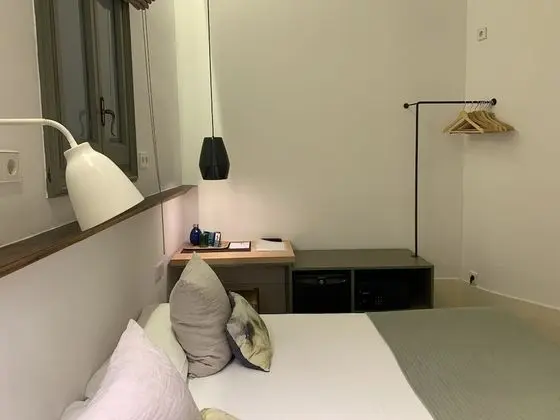 Basic Tek Büyük Yataklı Oda (Interior Facing)