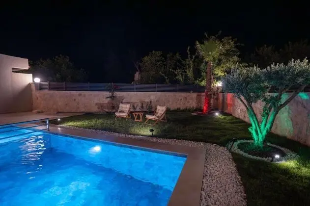 Villa, Dağ veya Havuz Manzaralı, Özel Havuzlu