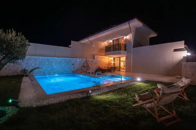 Villa, Dağ veya Havuz Manzaralı, Özel Havuzlu