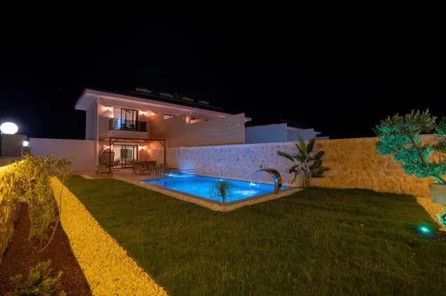 Villa, Havuz ve Bahçe Manzaralı, Özel Havuzlu