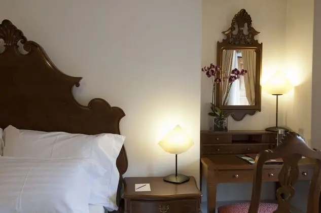 Classic Büyük Yataklı Tek Kişilik Oda