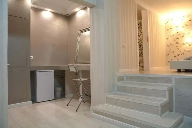 Deluxe Tek Büyük Yataklı Oda