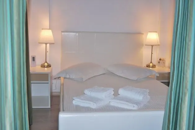 Üç Kişilik Oda, 1 Yatak Odası, Sigara İçilmez, Buzdolabı ve Mikrodalga