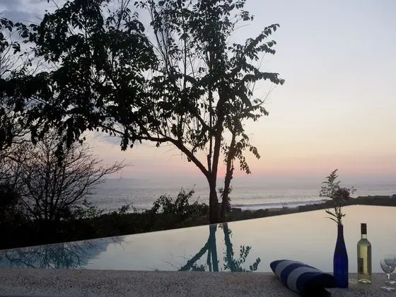 Kulübe, 1 En Büyük (King) Boy Yatak, Kısmi Deniz Manzarası