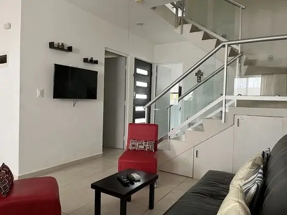 Family Ev, 3 Yatak Odası, Mutfak, Havuz Kenarı