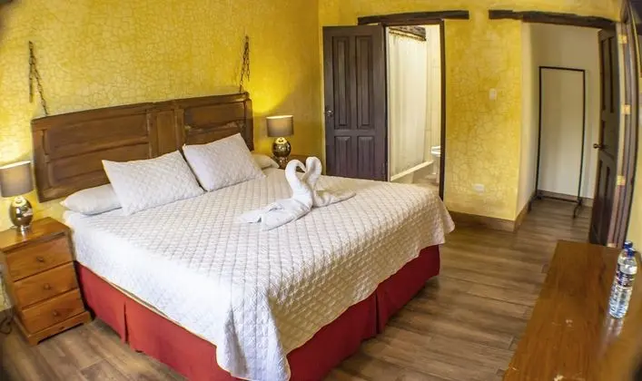 Tek Büyük Yataklı Oda, 1 Çift Kişilik Yatak