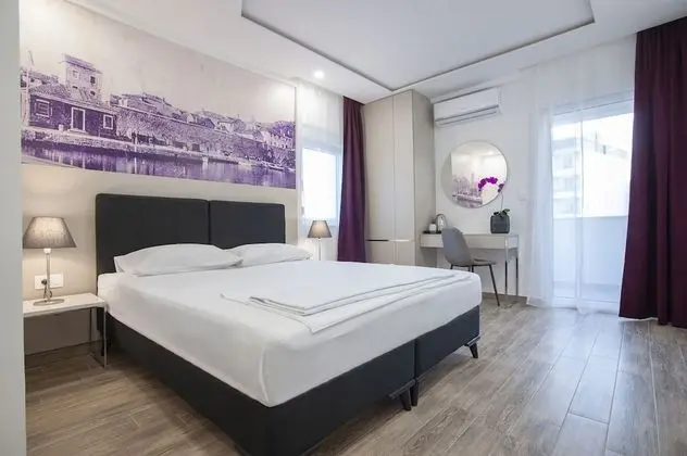 Standard Tek Büyük veya İki Ayrı Yataklı Oda, Balkon