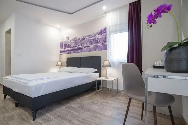 Standard Tek Büyük veya İki Ayrı Yataklı Oda, Balkon