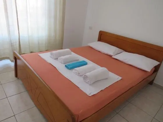 Tek Büyük Yataklı Oda, Balkon