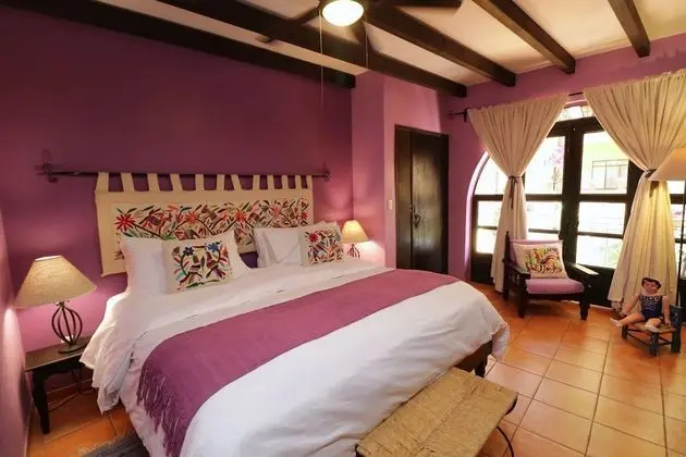 Deluxe King Suite