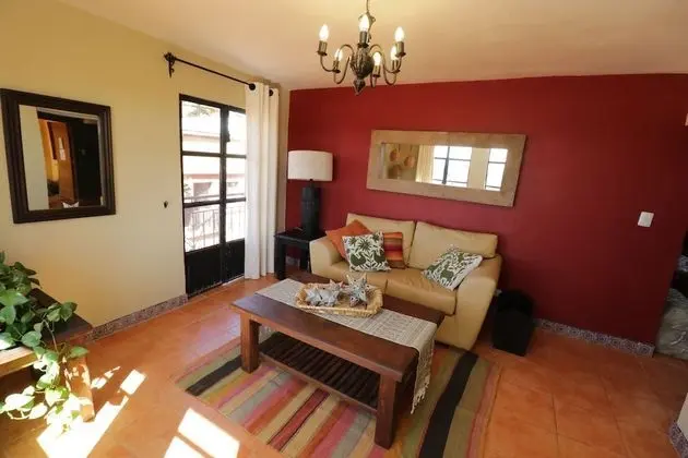 Deluxe King Suite